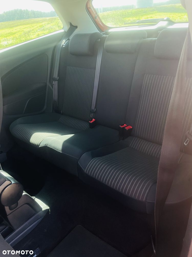Volkswagen Polo - 4