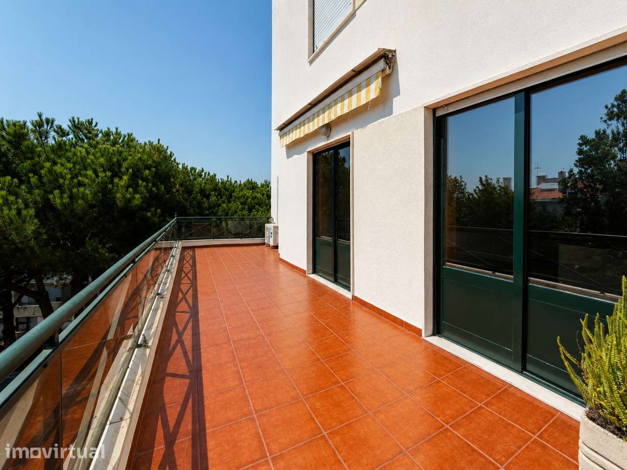 Apartamento T3 com terraço e garagem à venda - Galiza/ ESTORIL - Grande imagem: 3/35