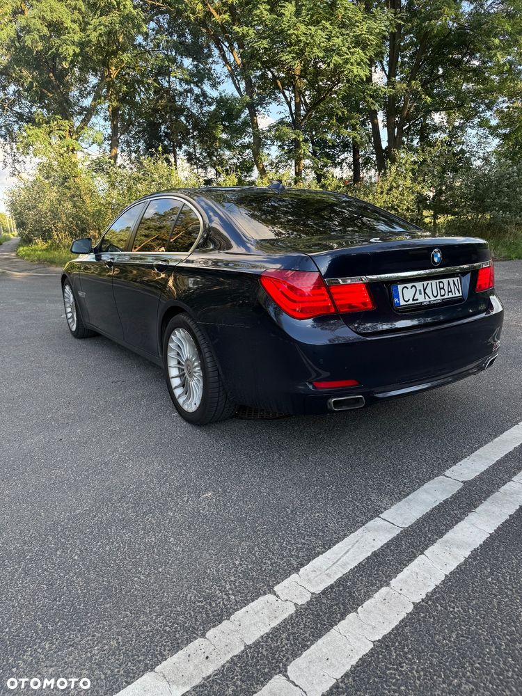 BMW Seria 7 740d xDrive - 6