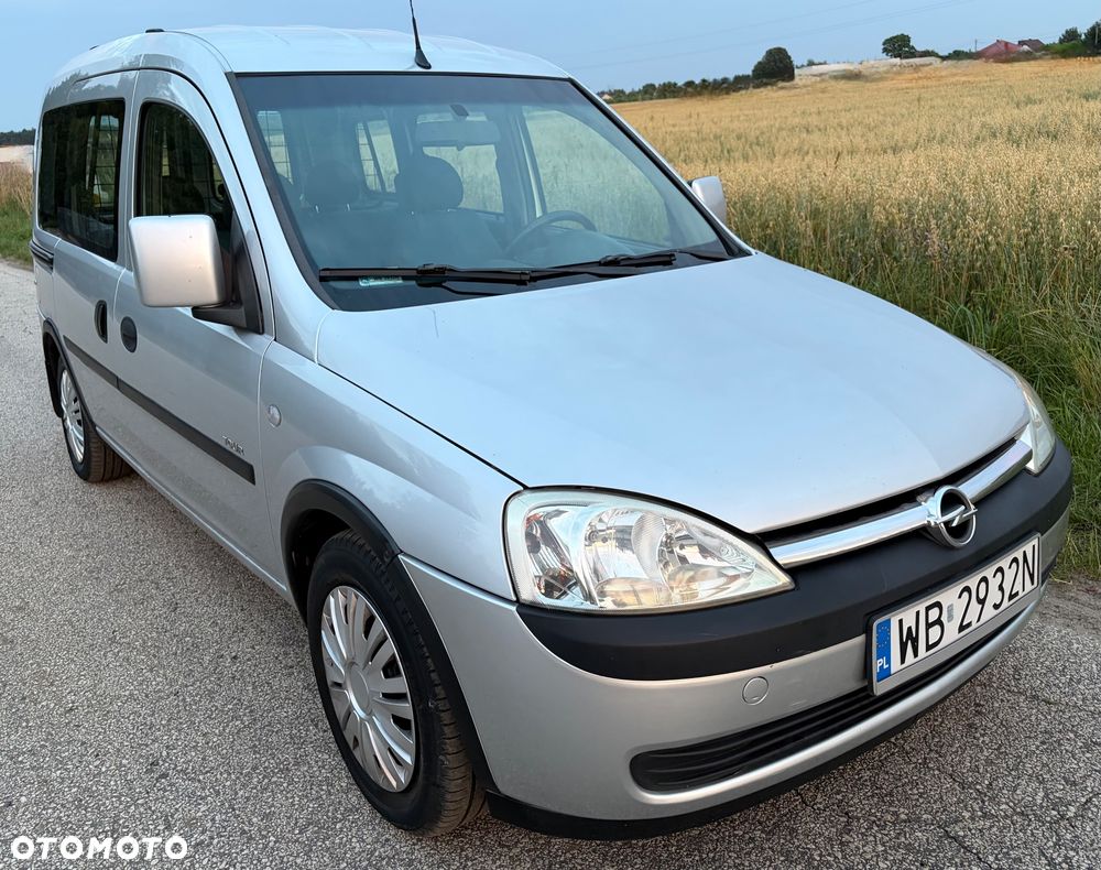Opel Combo Tour - 3