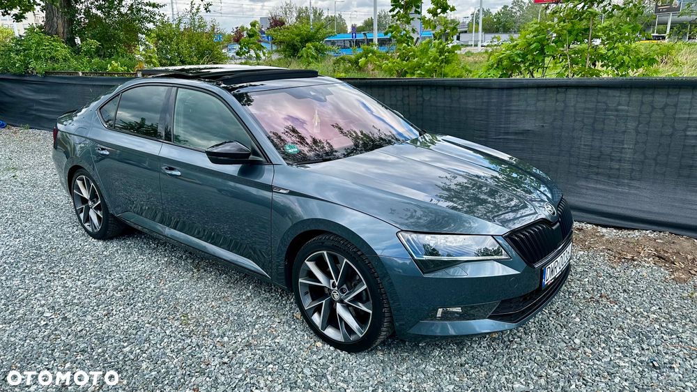 Skoda Superb 2.0 TSI DSG SportLine - 10