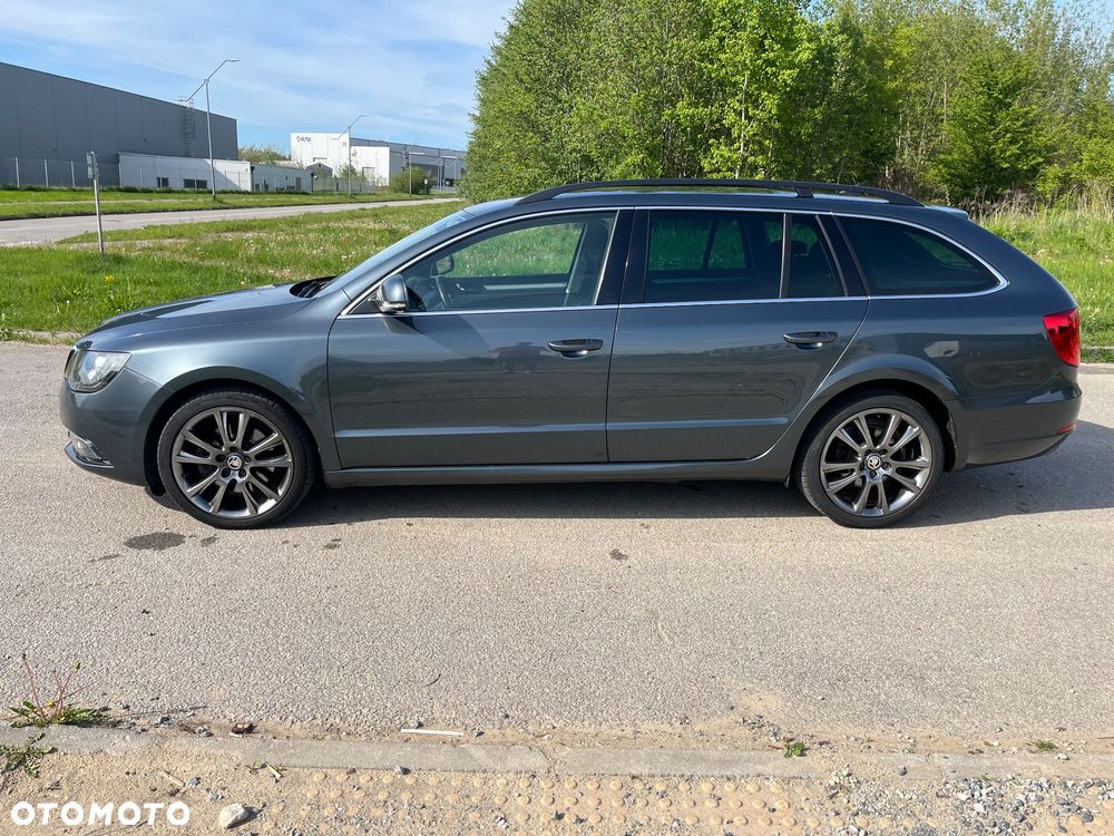 Skoda Superb 2.0 TDI Green tec DSG Ambition - 3