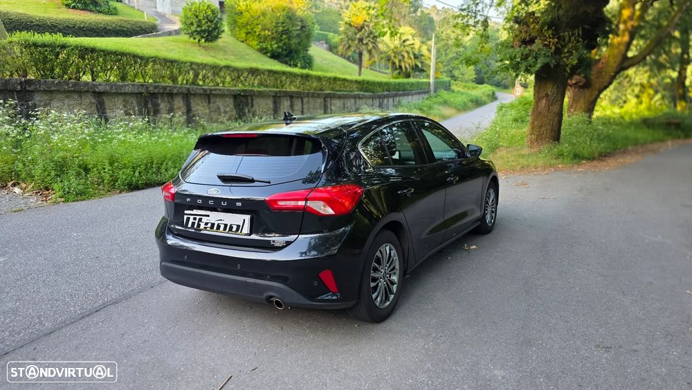 Ford Focus 1.0 EcoBoost S&S ST-LINE X - 3