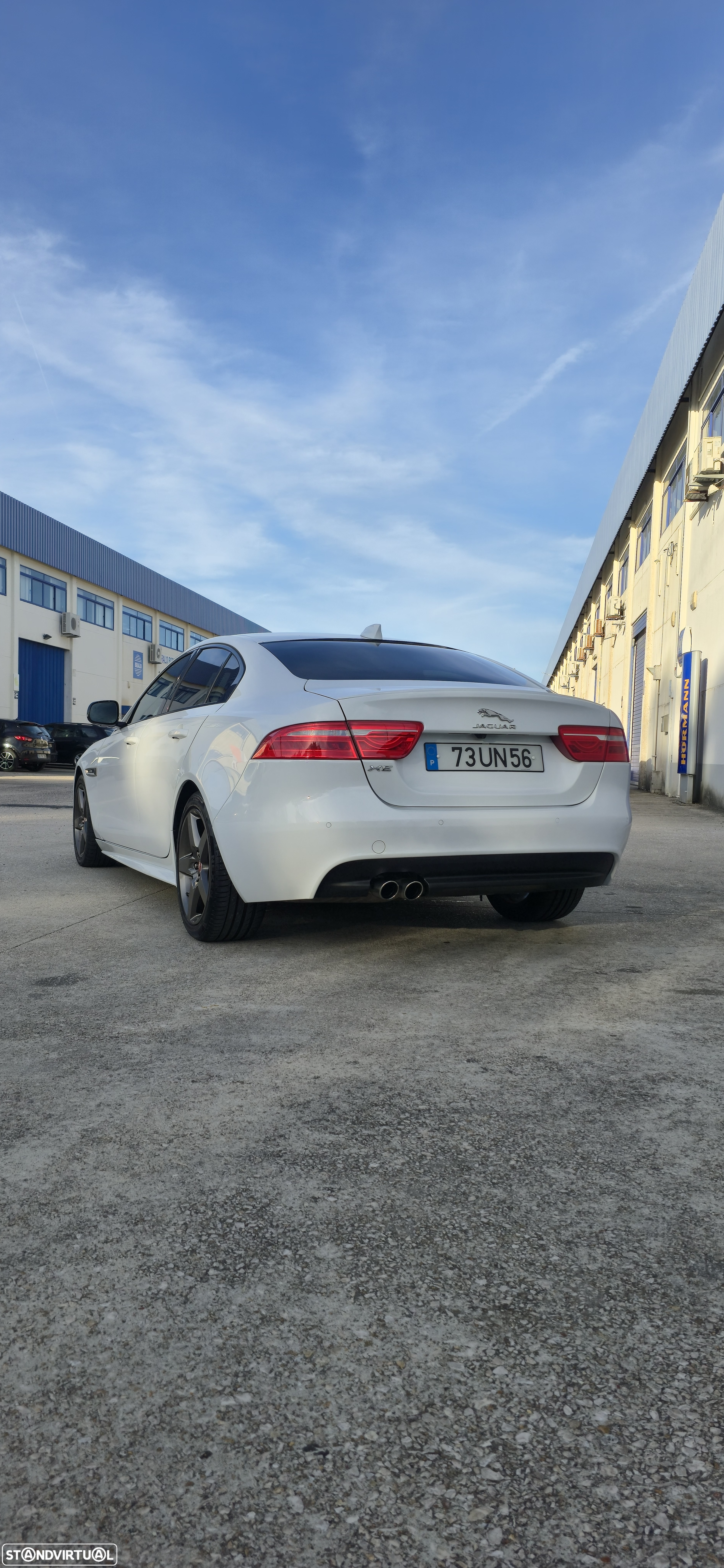 Jaguar XE 2.0 D R-Sport Aut. - 3
