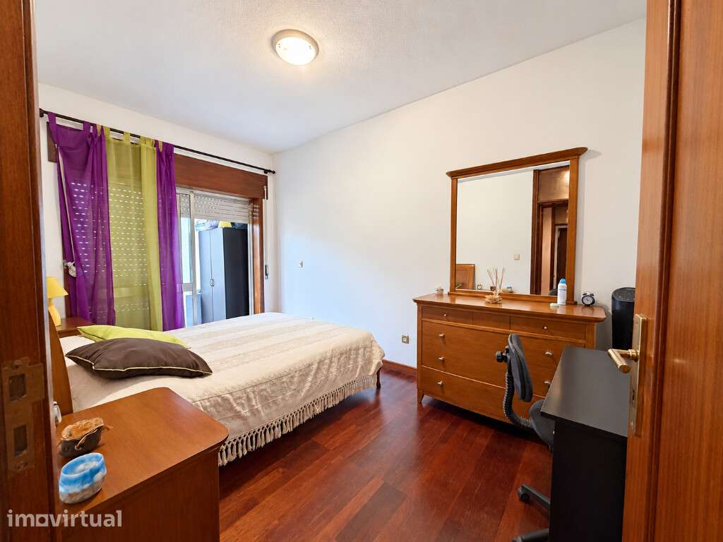 Apartamento T3 com garagem em zona de Vila Nova Gaia - Grande imagem: 5/8
