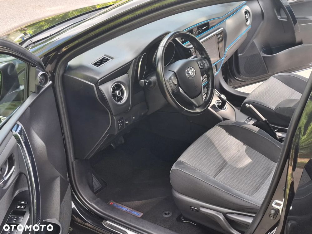 Toyota Auris - 10
