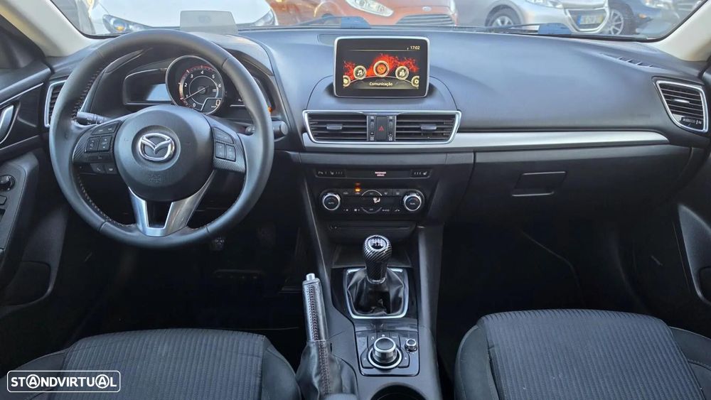 Mazda 3 Hatchback 1.5 Sky-D Excellence - 10