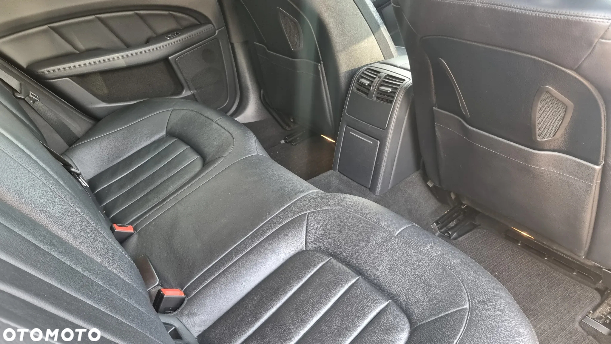 Mercedes-Benz CLS 350 CDI 4-Matic BlueEff - 7