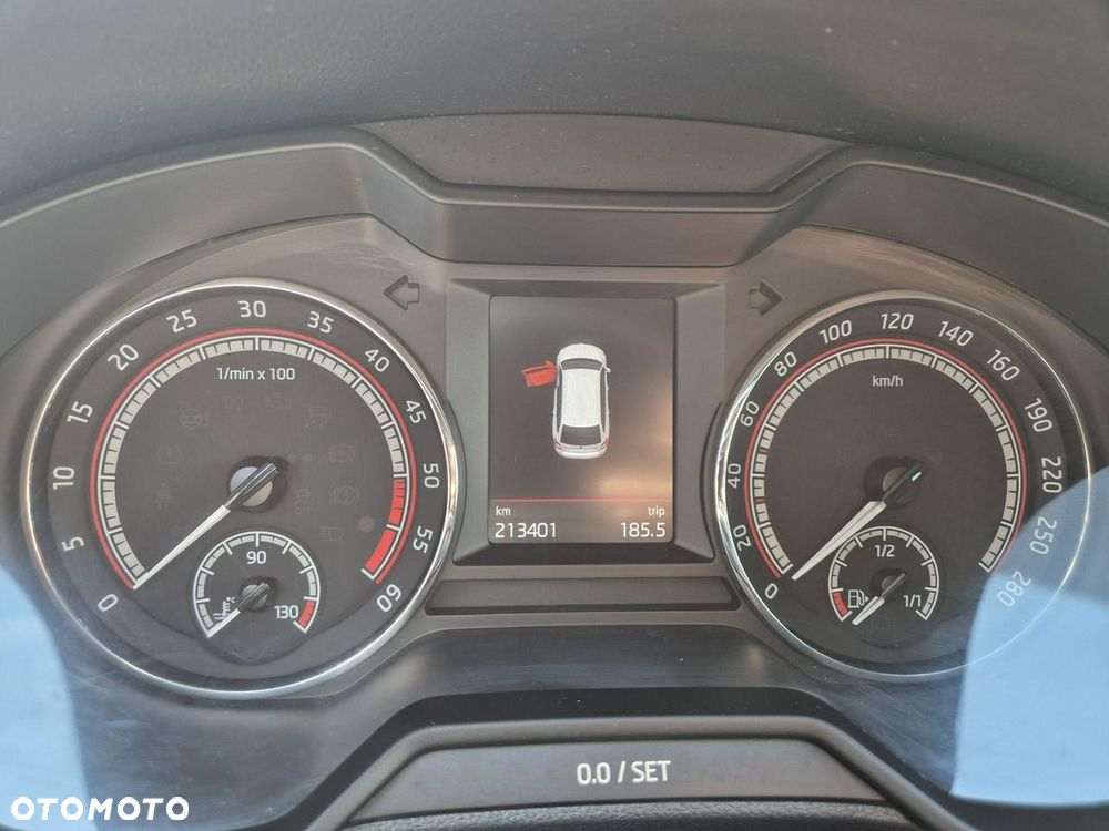 Skoda Octavia 2.0 TDI 4x4 DSG RS - 20