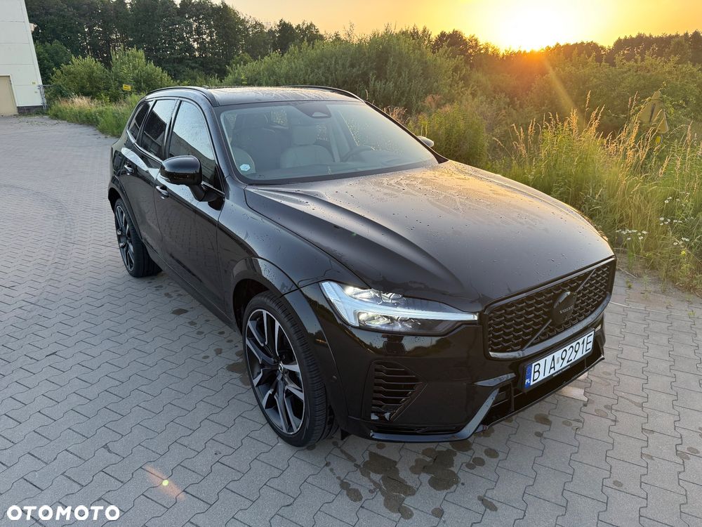 Volvo XC 60 T8 Plug-In Hybrid AWD Ultra Dark - 1