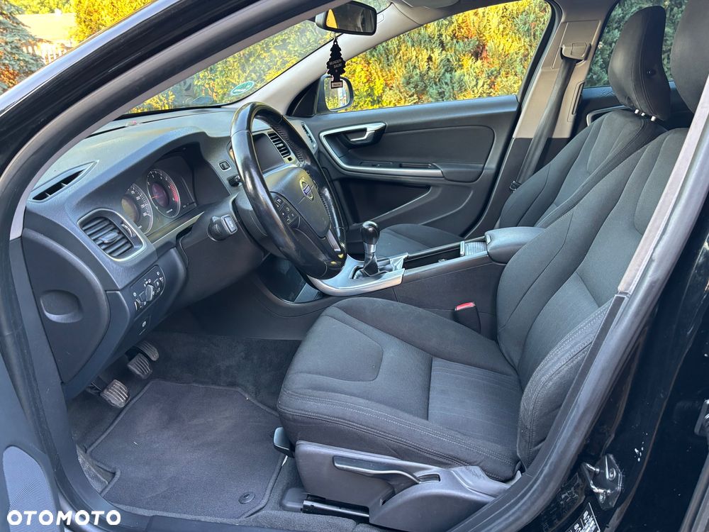 Volvo V60 D4 Business Edition - 29