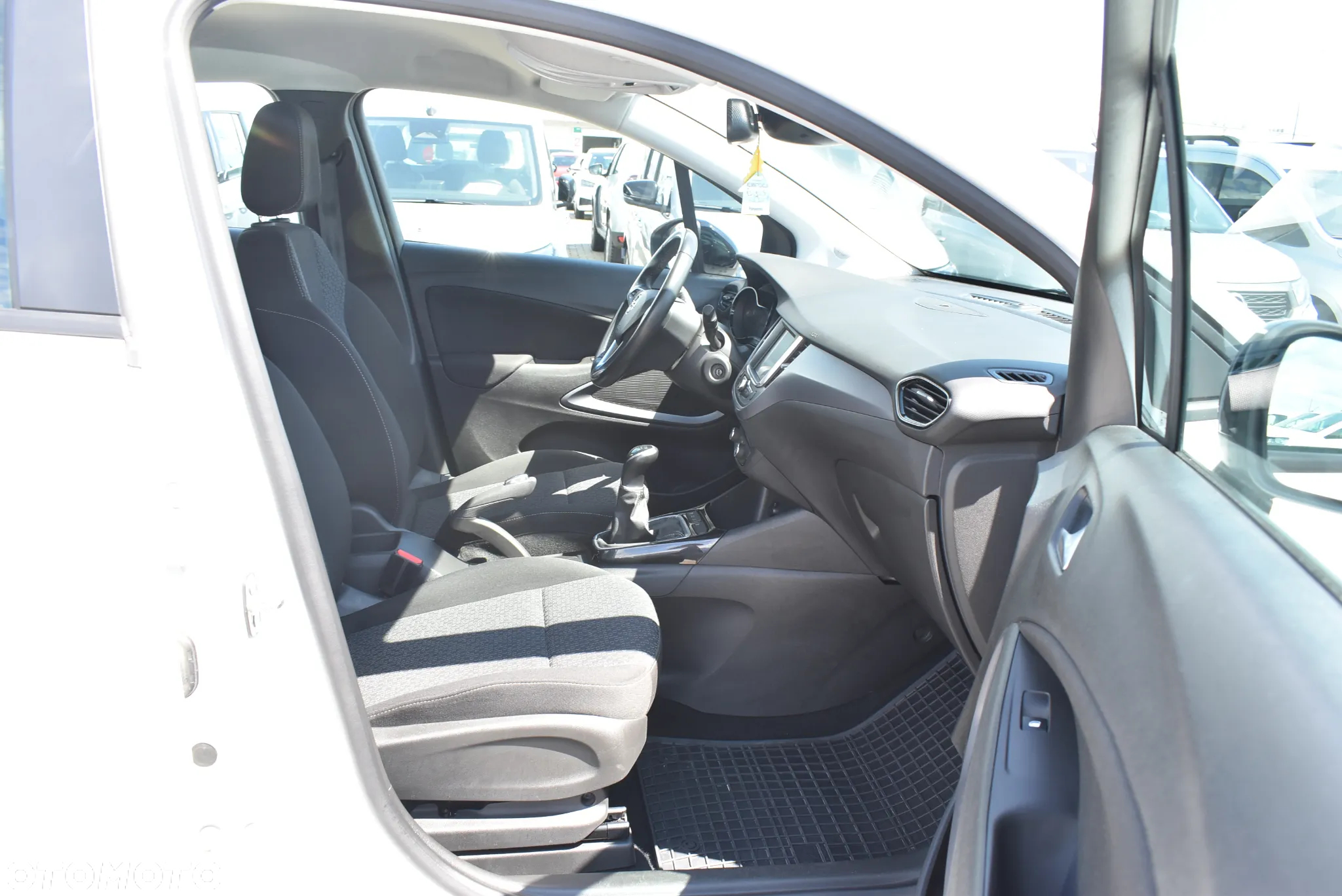 Opel Crossland 1.2 Edition - 17