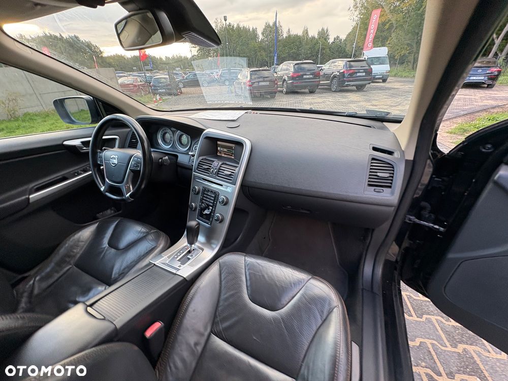 Volvo XC 60 2.4D AWD Summum - 31