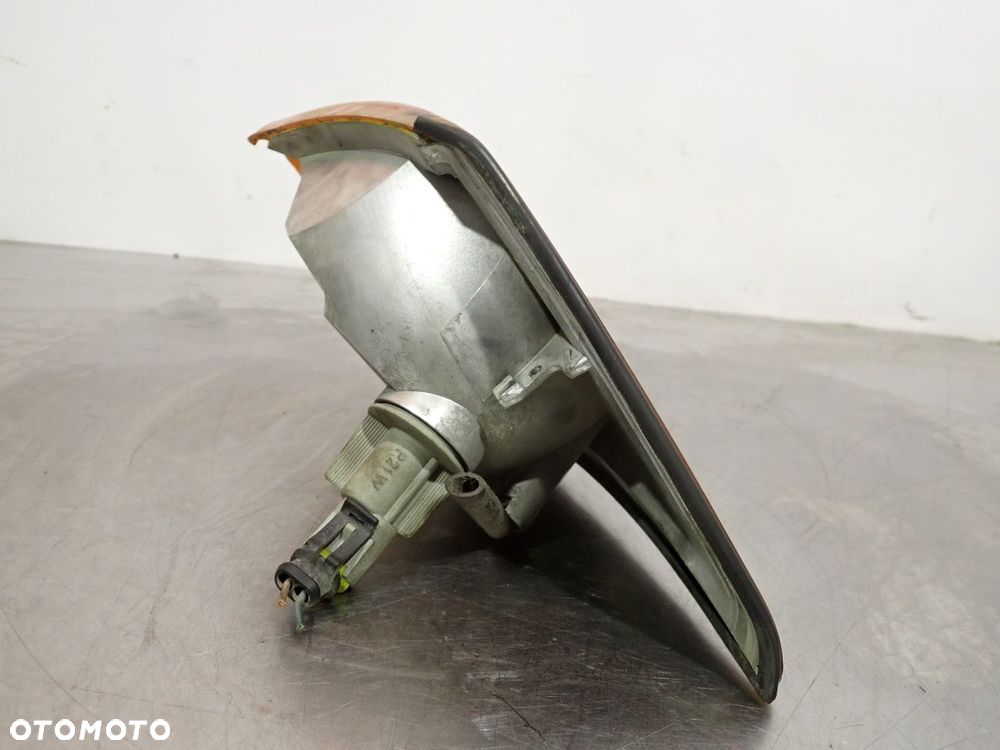 KIERUNKOWSKAZ LEWY PRZÓD IVECO DAILY III - 5