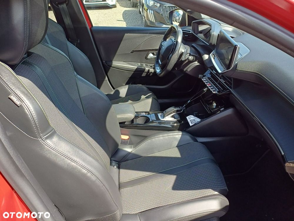 Peugeot 208 PureTech 100 EAT8 GT - 11