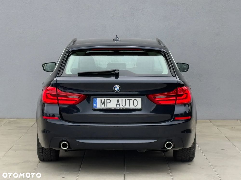 BMW Seria 5 520d - 5