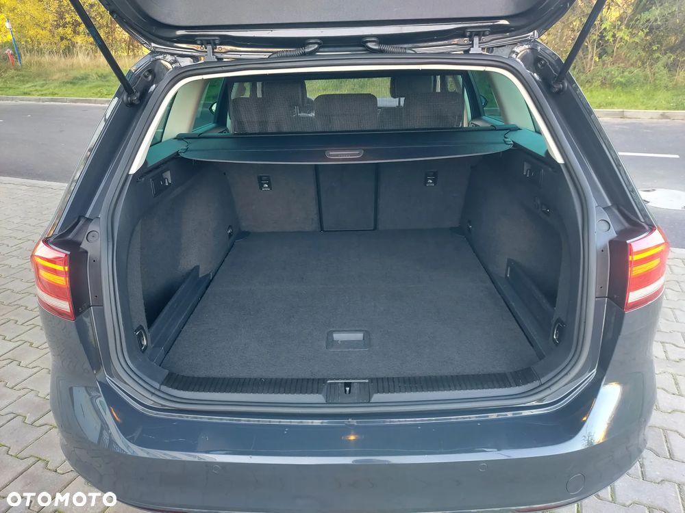 Volkswagen Passat - 7