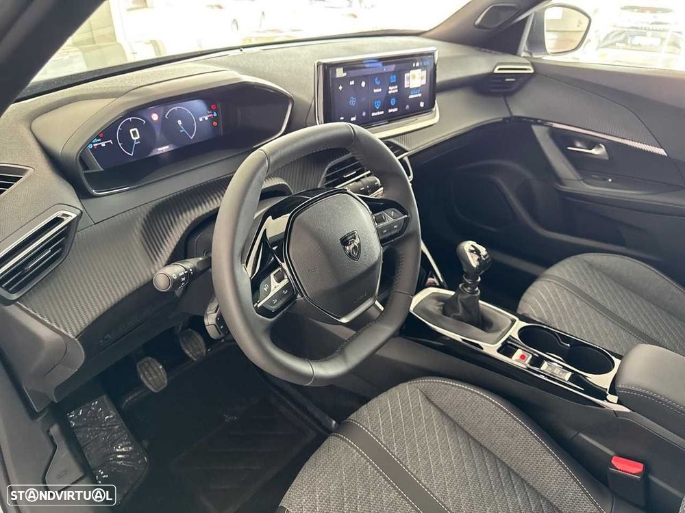 Peugeot 2008 1.2 PureTech Allure - 13