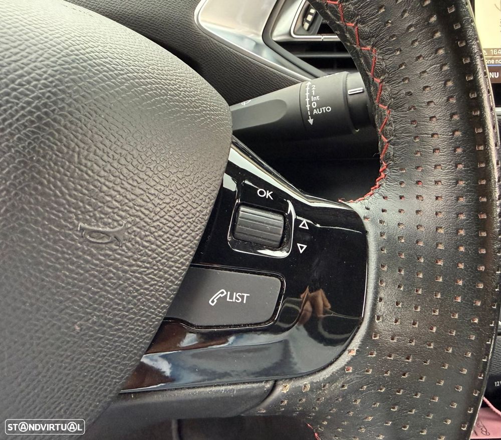 Peugeot 308 1.2 PureTech GT Line - 16