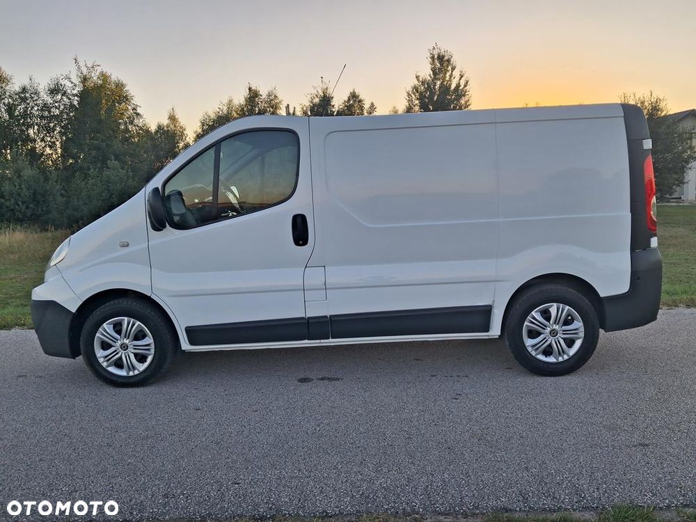 Renault Trafic - 8