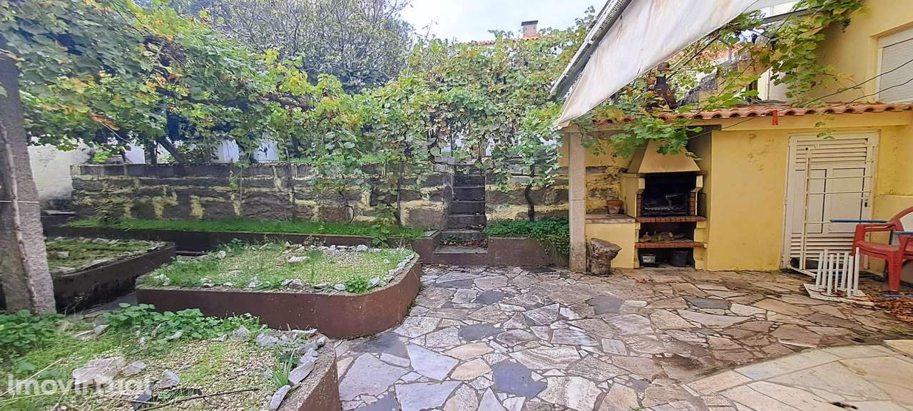 Moradia T5 com garagem e jardim em Miranda do Douro - Grande imagem: 4/60
