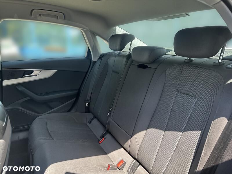 Audi A4 Limousine 35 TFSI mHEV Advanced S tronic - 18