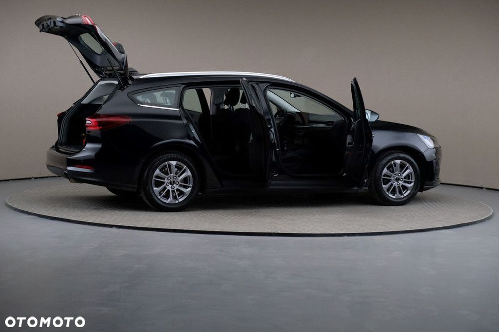 Ford Focus 1.0 EcoBoost Titanium - 6