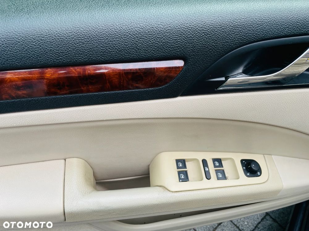 Skoda Superb 2.0 TDI Ambition - 13