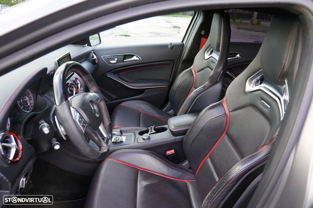 Mercedes-Benz A 45 AMG 4Matic Speedshift 7G-DCT - 21