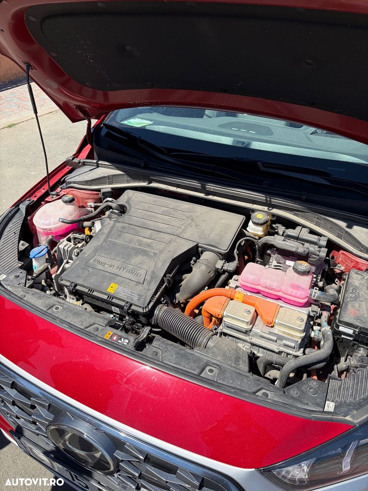 Hyundai IONIQ - 10