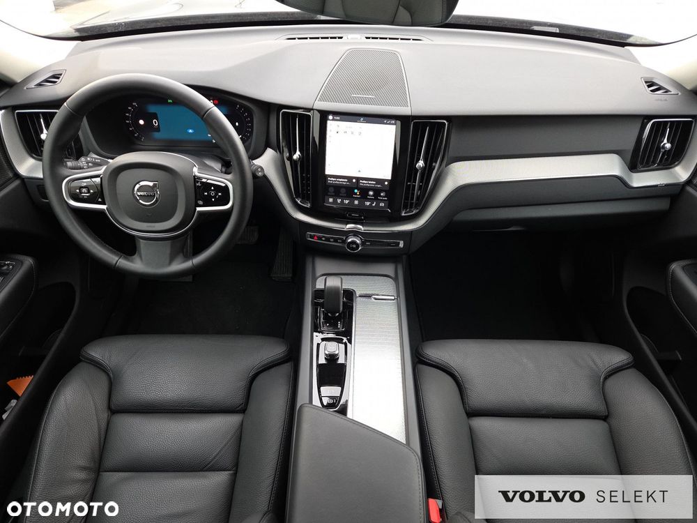 Volvo XC 60 B5 B AWD Plus Dark - 12
