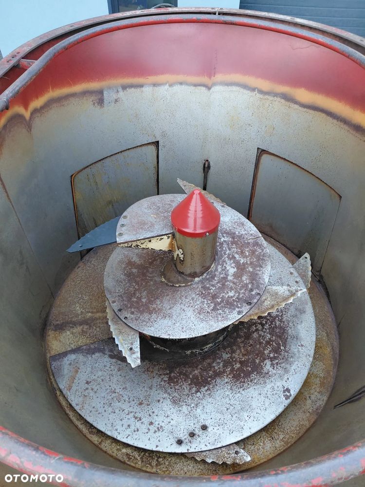 Strautmann Verti Mix 750 - 7