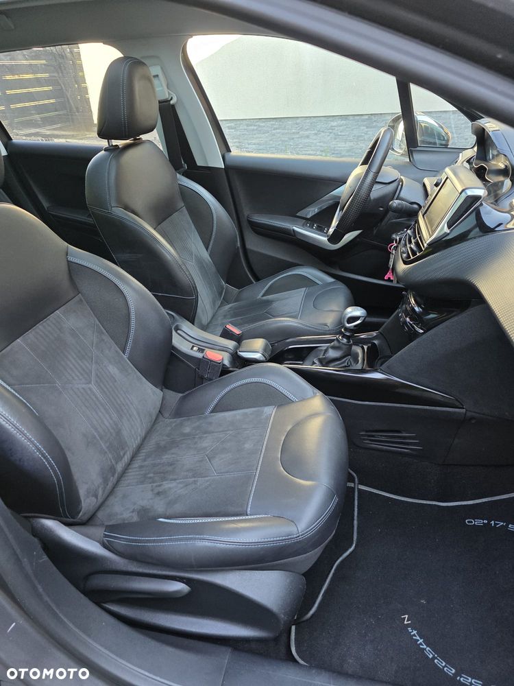 Peugeot 2008 - 14