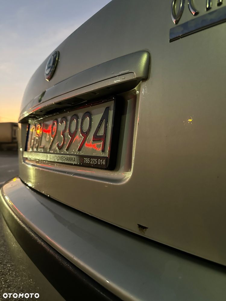 Skoda Octavia 2.0 Elegance - 10