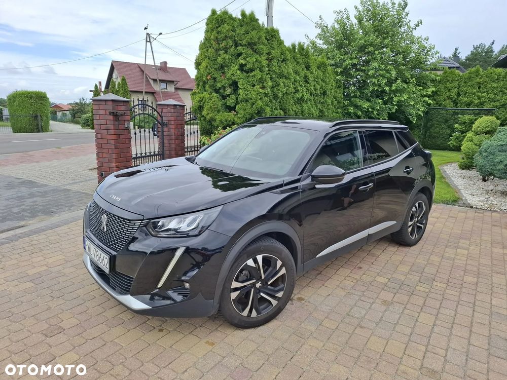 Peugeot 2008 PureTech 130 EAT8 GT - 3