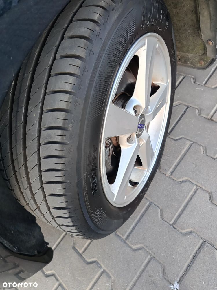 Volvo V40 - 20