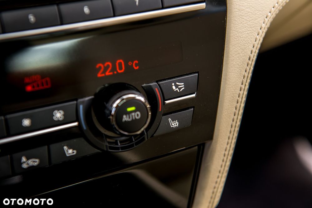 BMW Seria 7 760i - 34