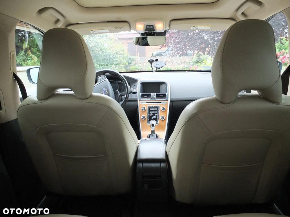 Volvo XC 60 T6 AWD Geartronic Summum - 14