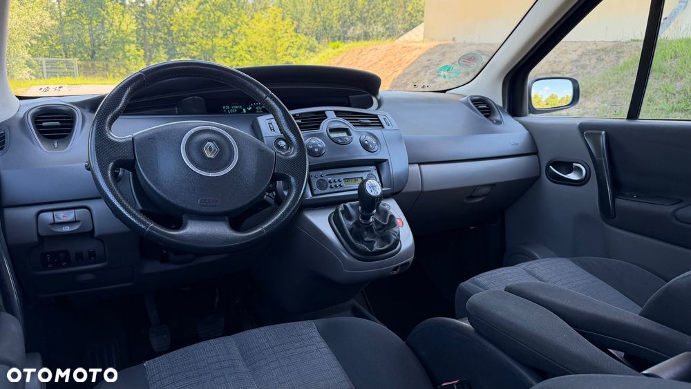 Renault Grand Scenic 2.0 16V Avantage - 16
