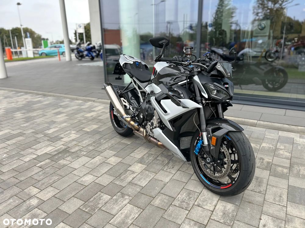 BMW S - 3
