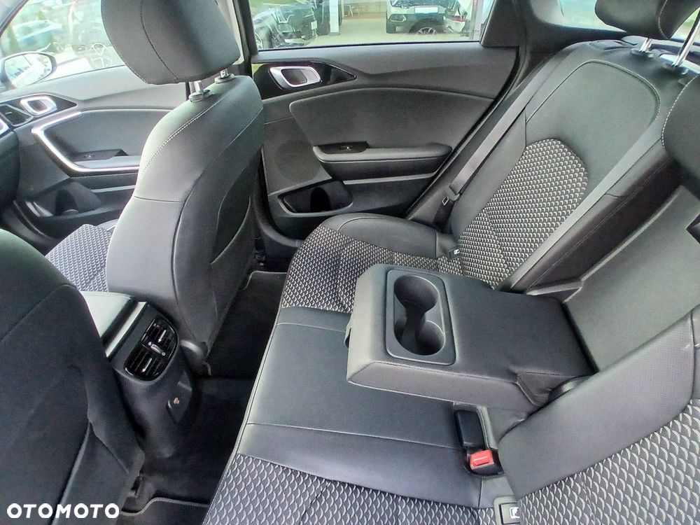 Kia Ceed - 20
