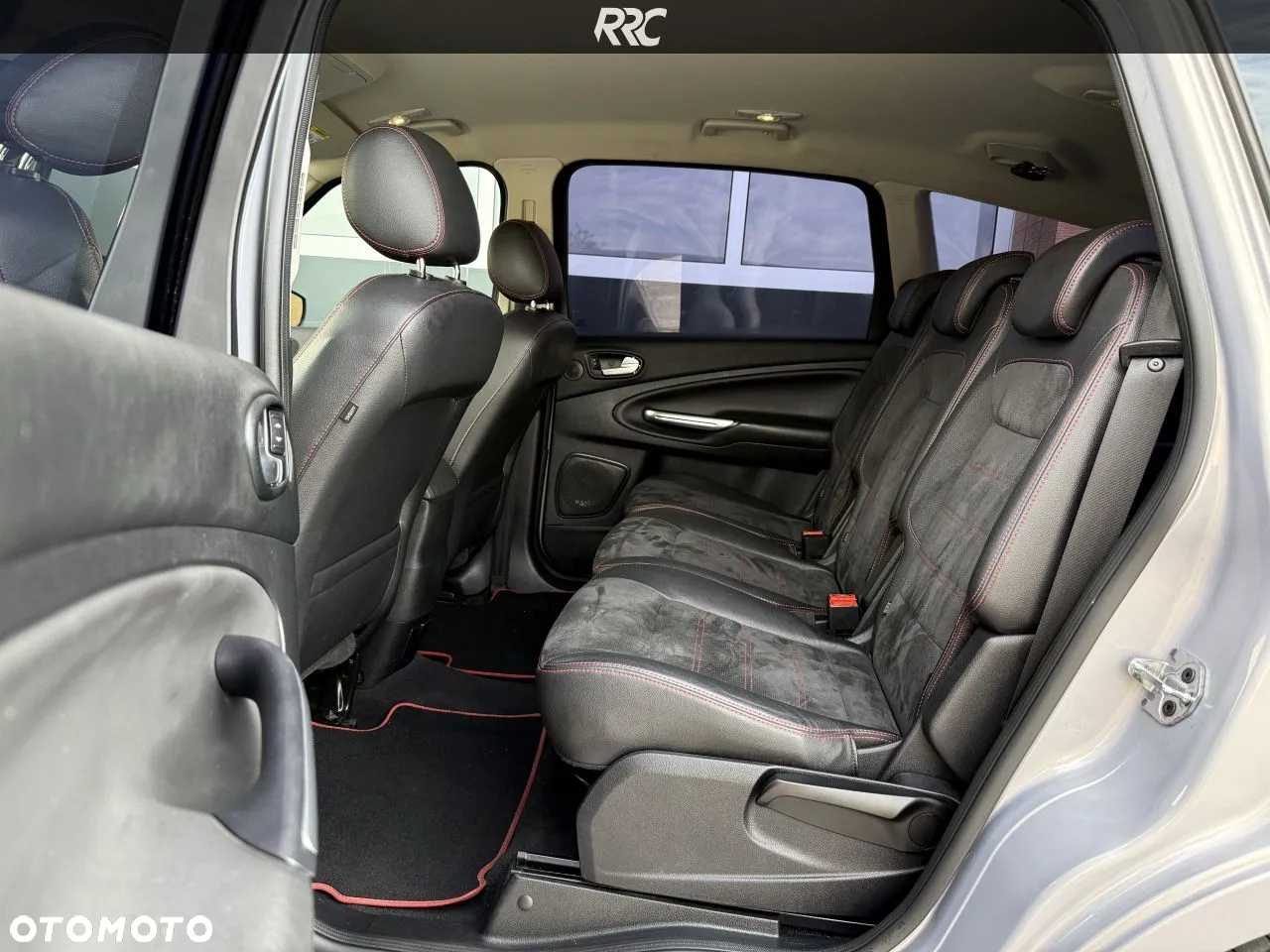 Ford S-Max 2.0 TDCi DPF Titanium X - 27
