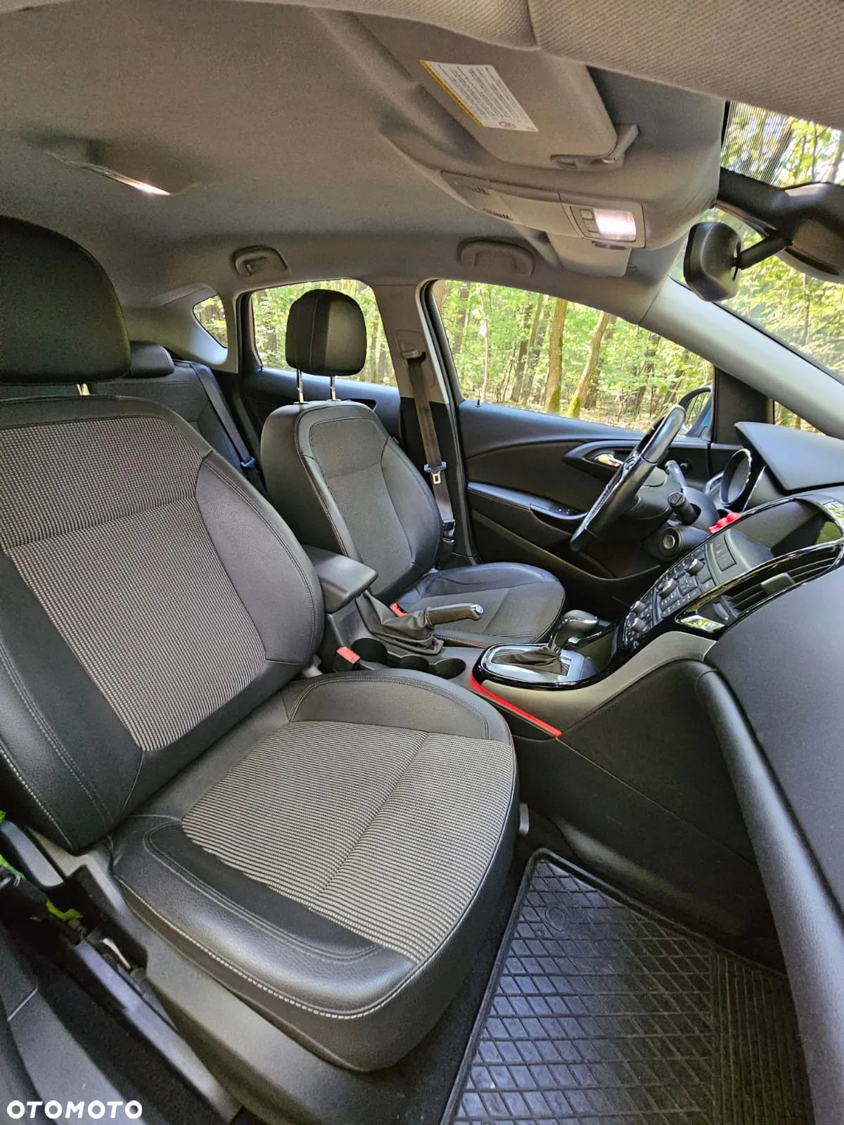 Opel Astra IV 1.4 T Cosmo - 10