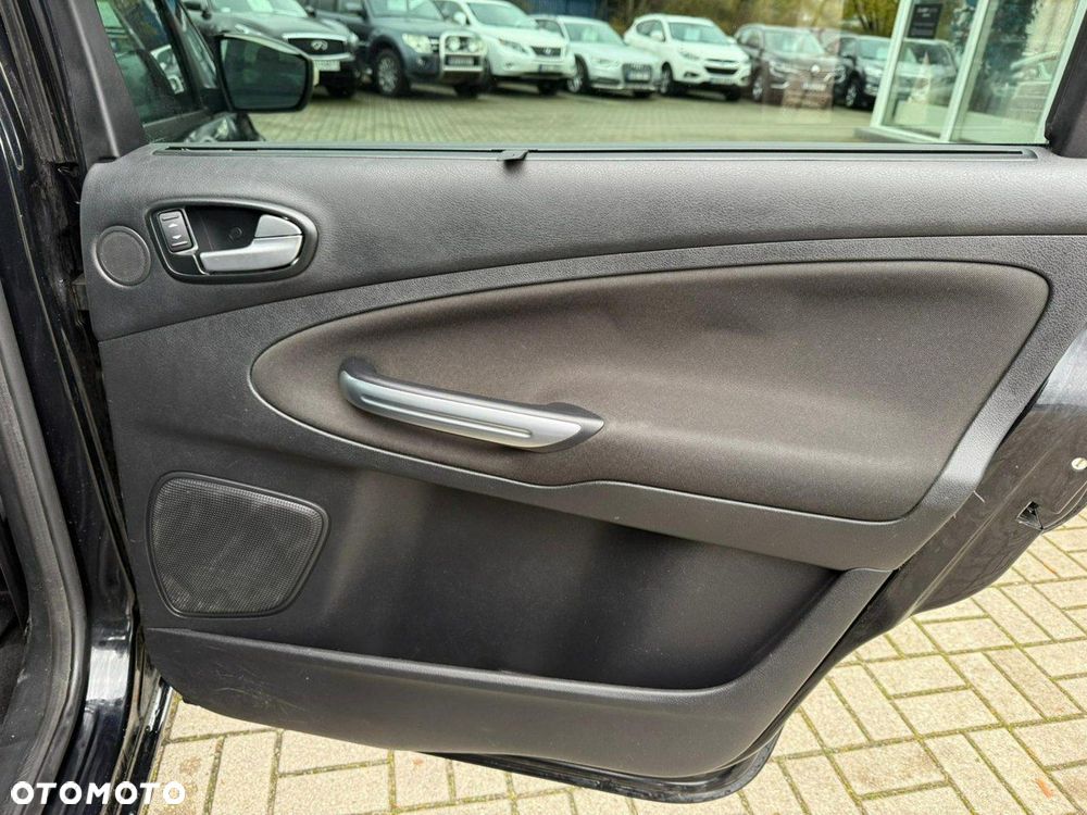 Ford Galaxy 2.0 FF Trend - 26