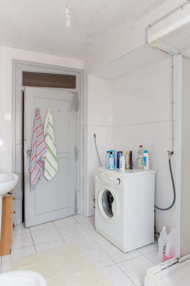 Quarto - localizado em Montarroio Coimbra - Grande imagem: 2/19