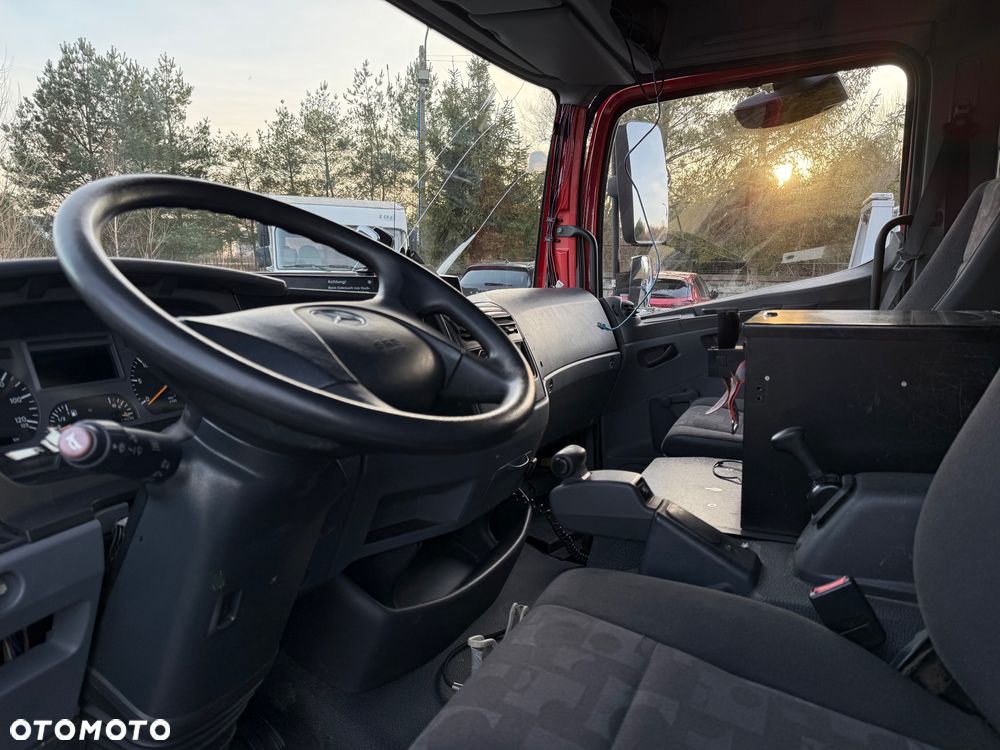 Mercedes-Benz ATEGO 818 4x2 - 26