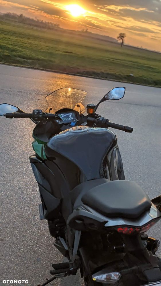 Kawasaki Ninja 1000 SX - 12
