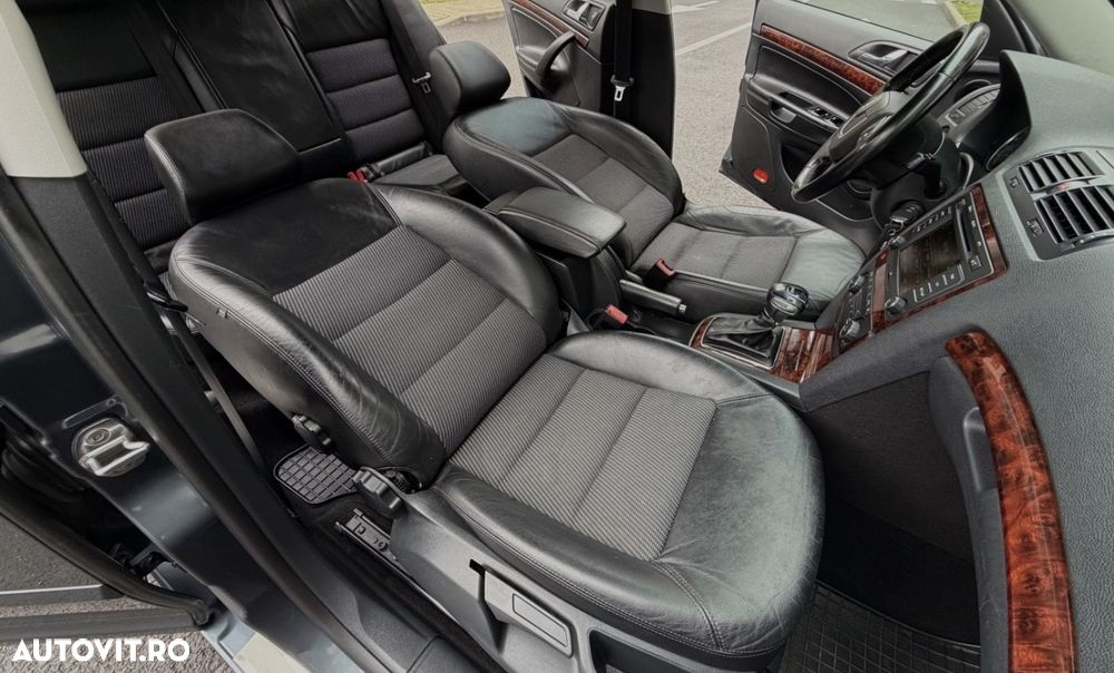 Skoda Octavia 1.6 TDI DPF DSG Elegance - 14