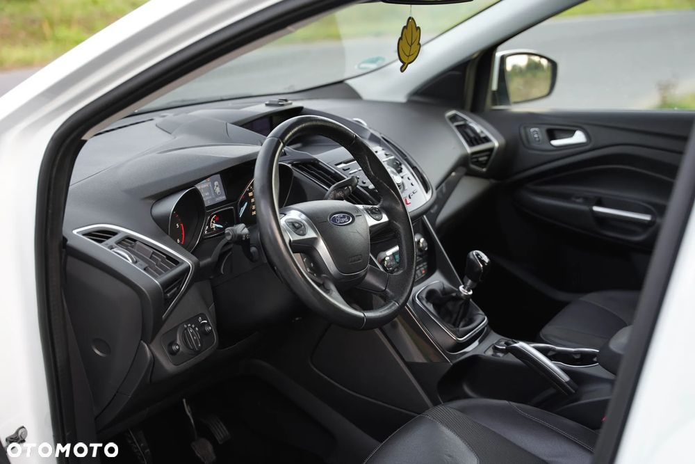 Ford Kuga 2.0 TDCi 4WD Titanium - 19