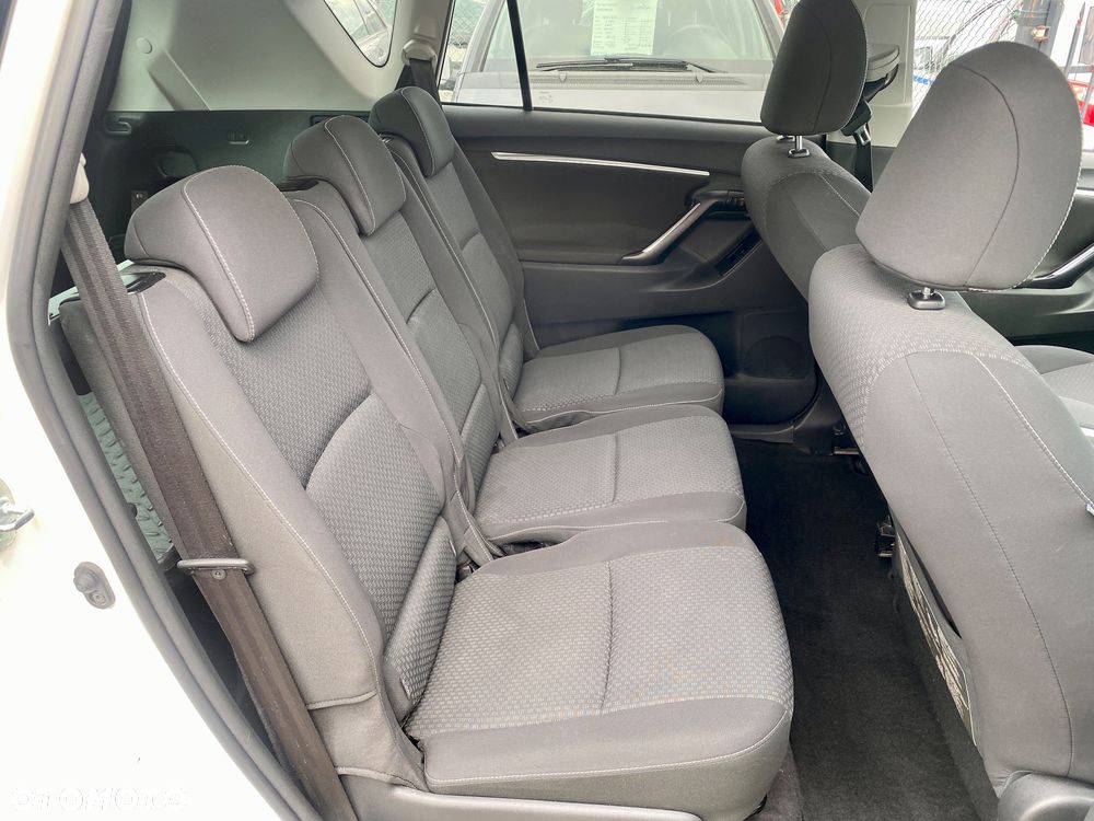 Toyota Verso 1.8 Multidrive Edition - 11